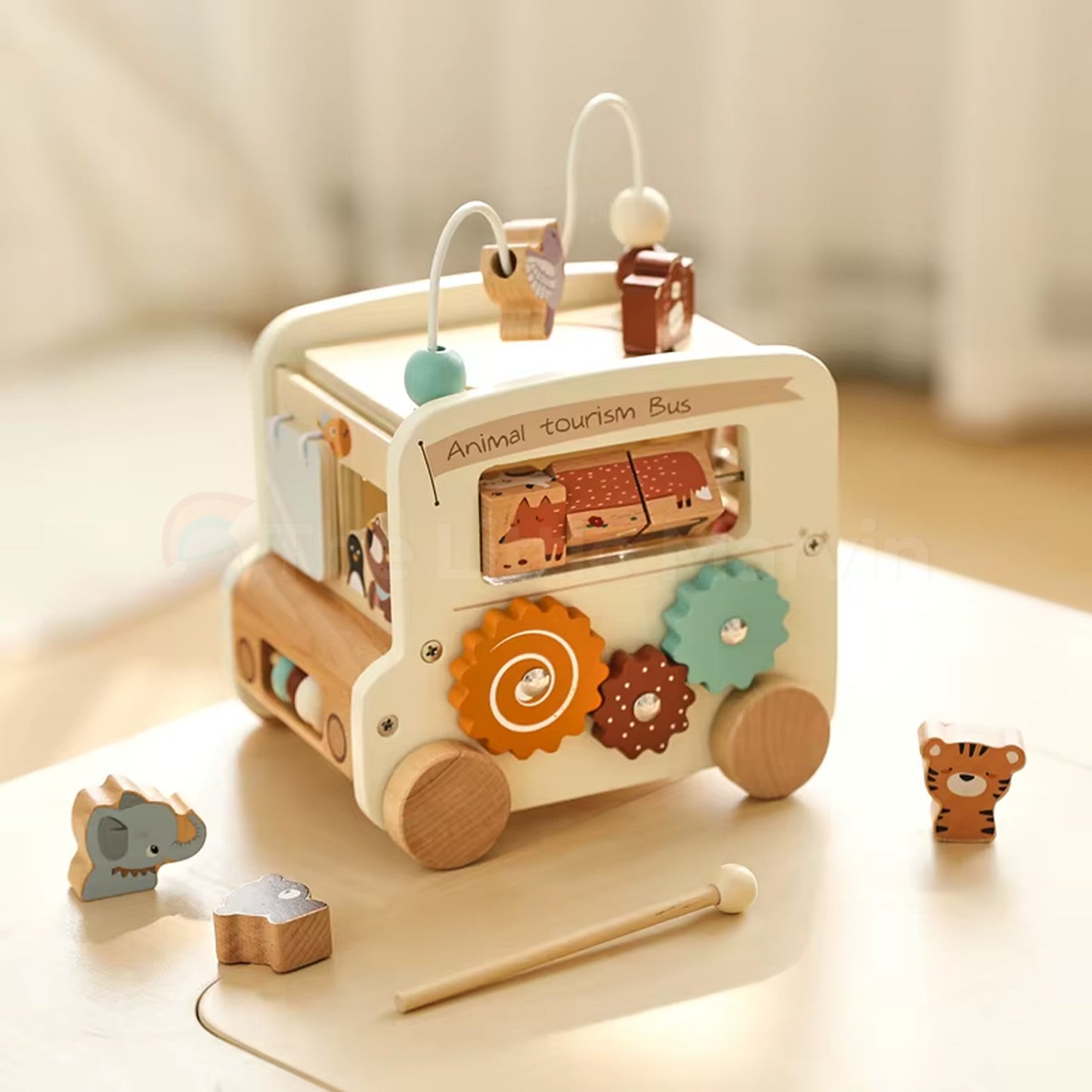 Marvin’s 8-in-1 Activity Bus