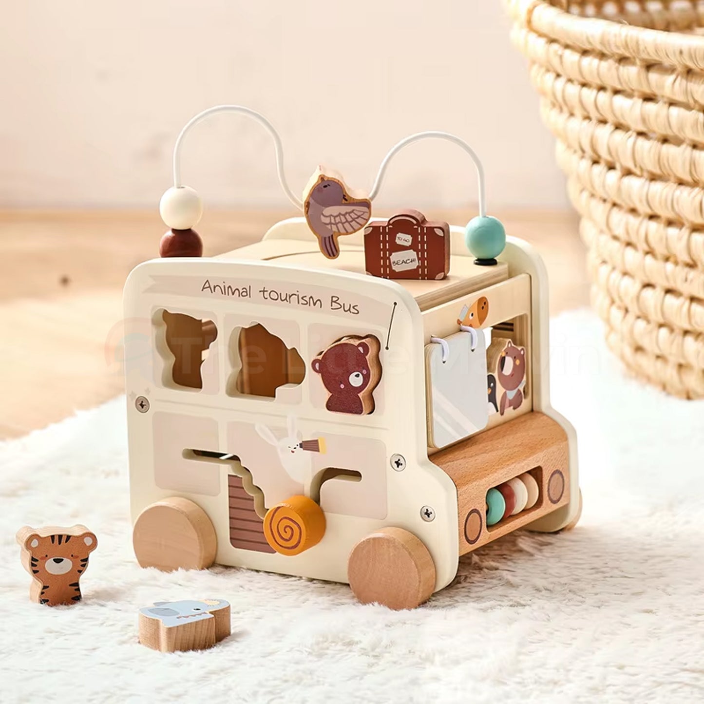Marvin’s 8-in-1 Activity Bus