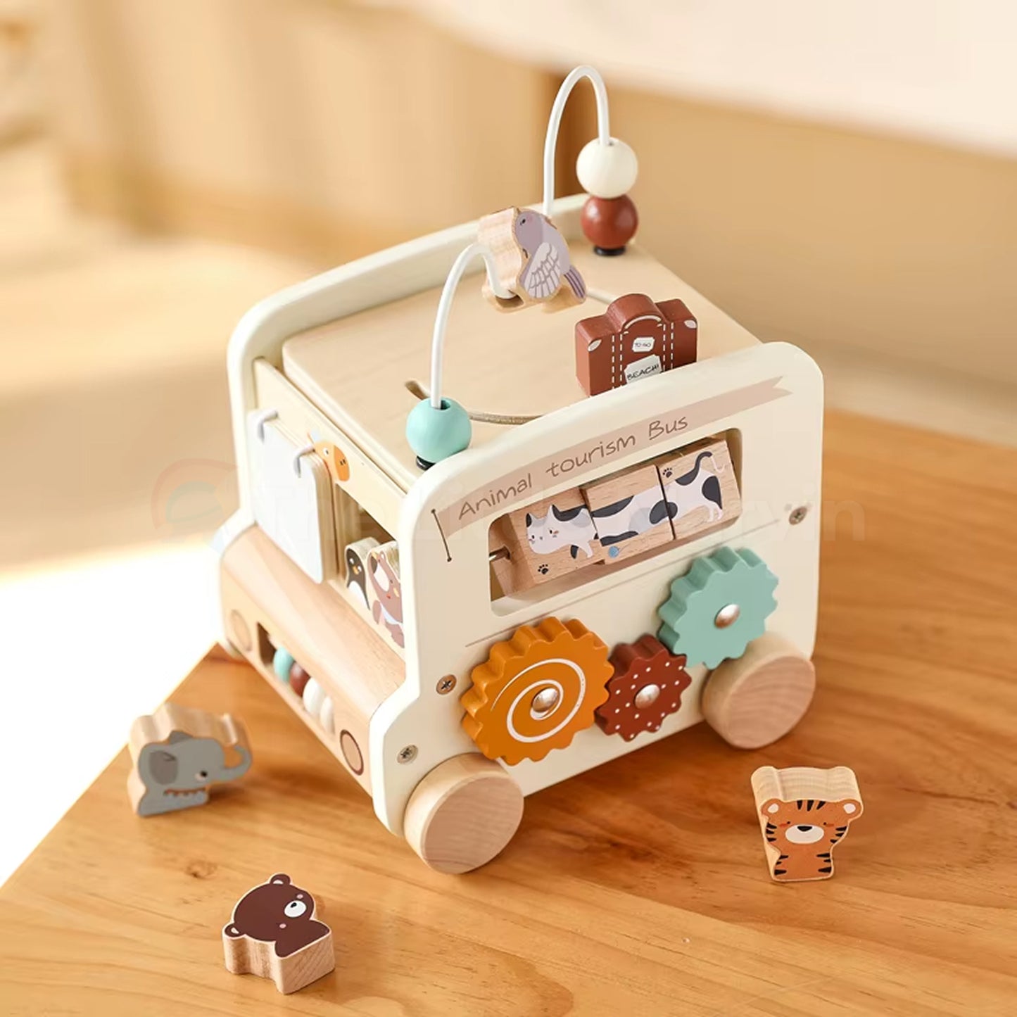Marvin’s 8-in-1 Activity Bus