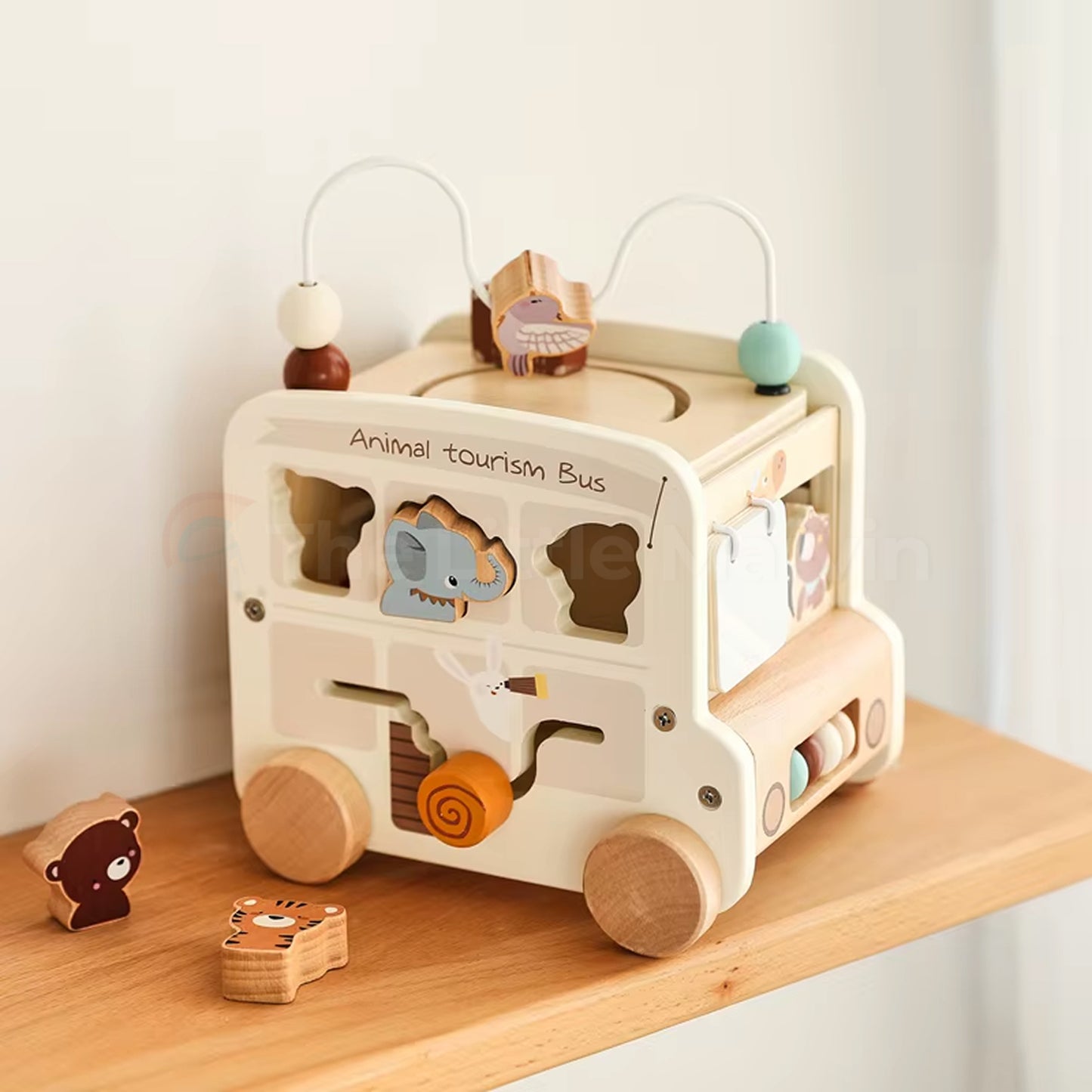 Marvin’s 8-in-1 Activity Bus