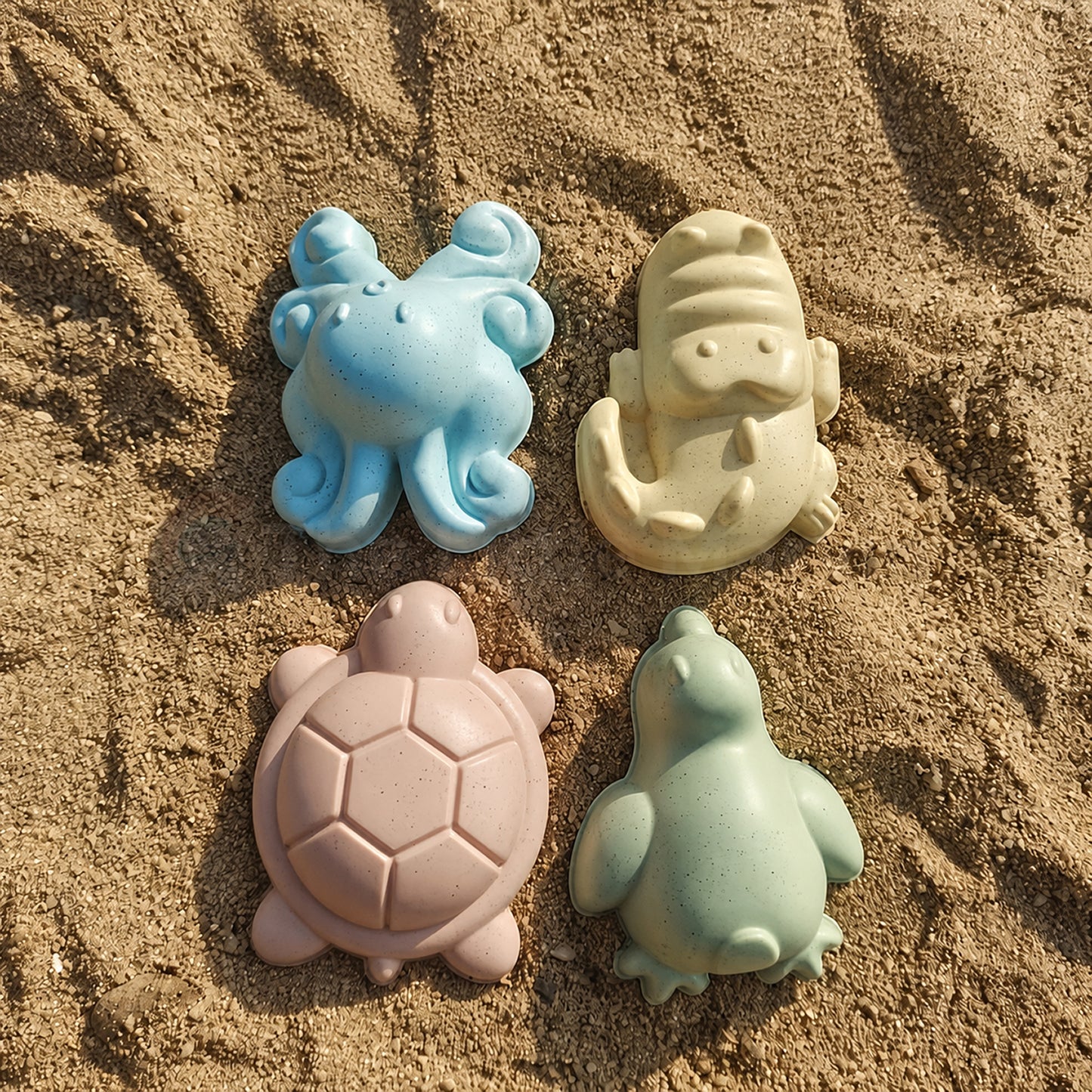 Marvin’s Beach Toys Set